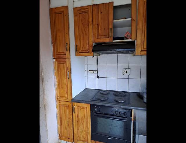 3 BEDROOM FREESTANDING FOR SALE IN PANORAMA GARDENS